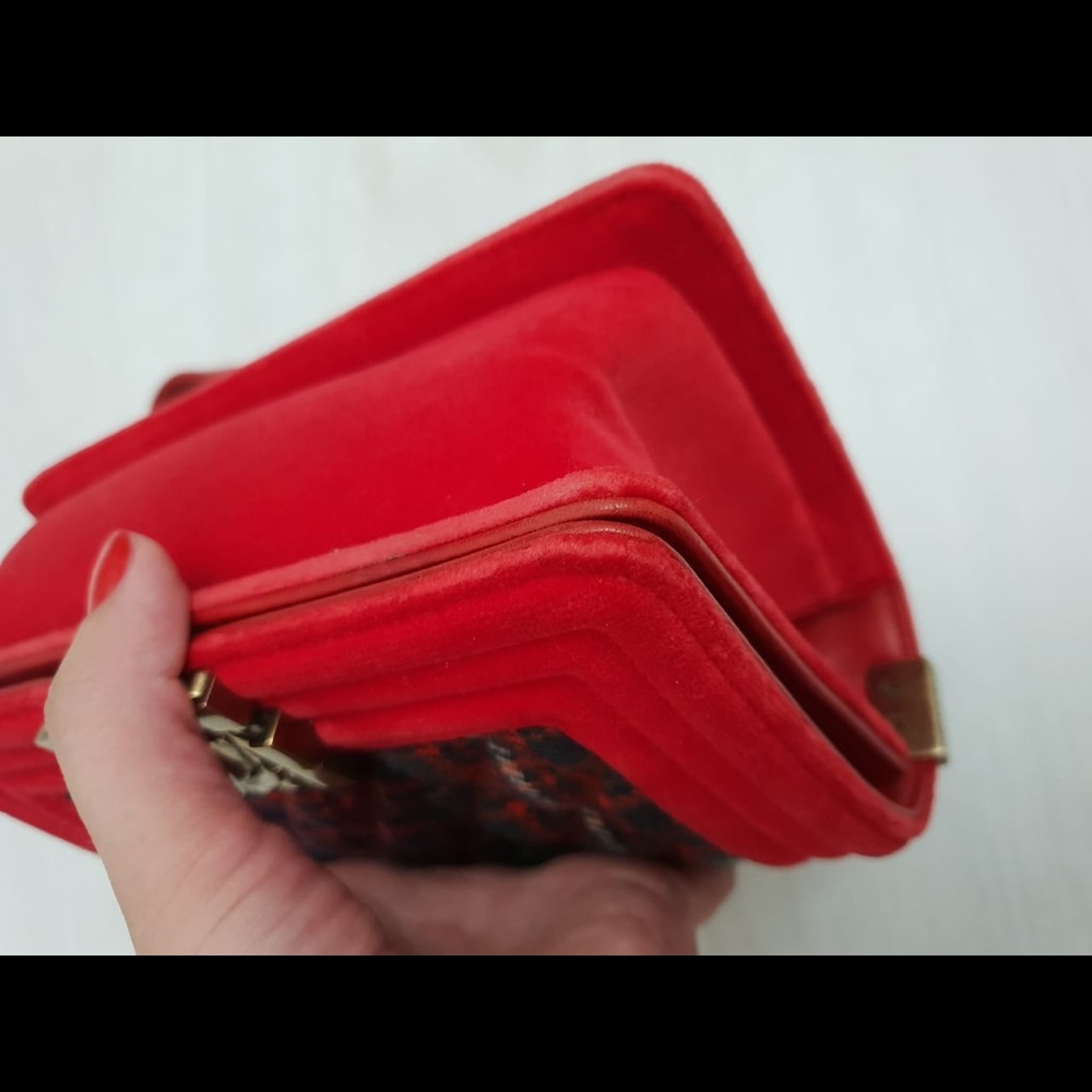 Chanel Small Red Suede Le Boy Bag - Picture 5 of 8